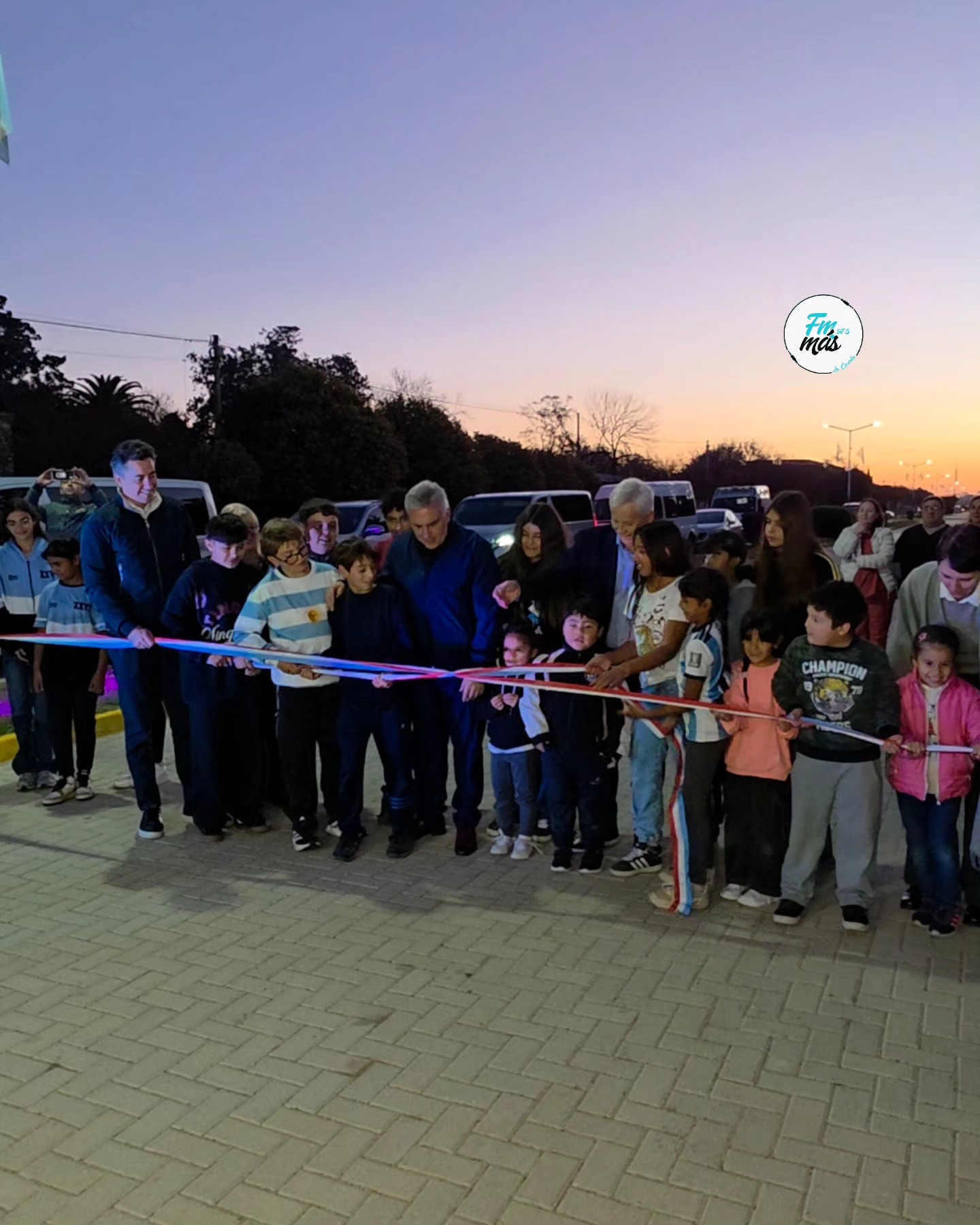 Los Cisnes: Inauguración de obras y anuncio de aportes económicos