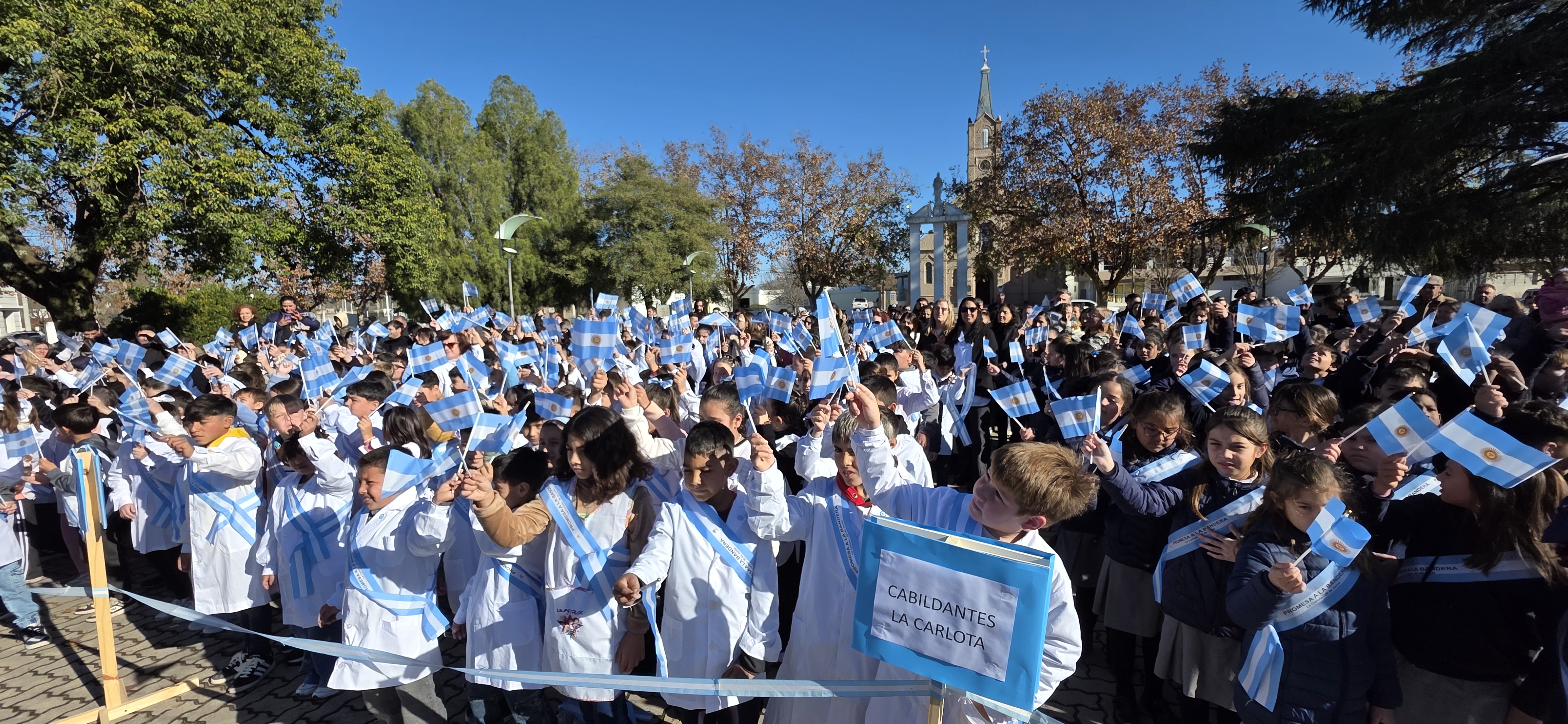 Acto por el Día de la Bandera 