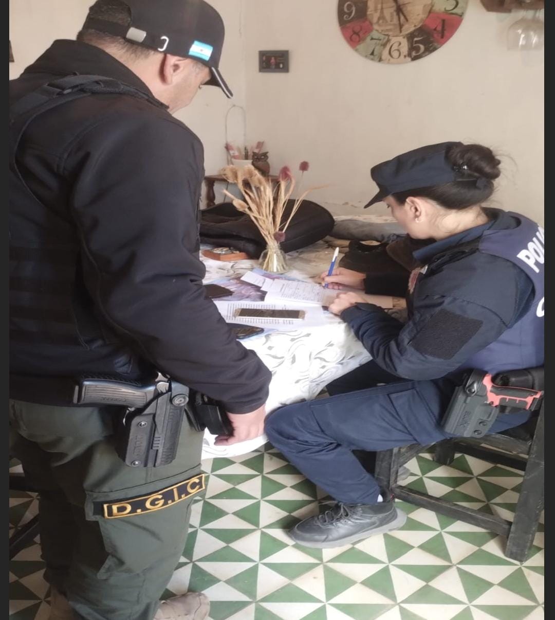 UCACHA | Amplio operativo policial: 9 allanamientos tras un asalto en la localidad.